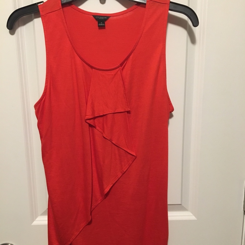 Ann Taylor red sleeveless top